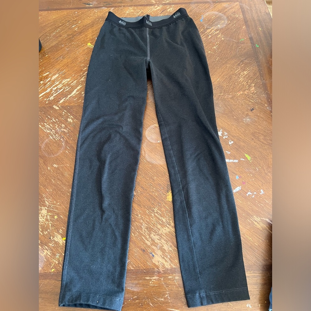 Black bottom base layer, size 8, REI kids